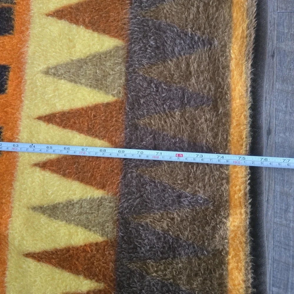 Bierderlack Vtg Aztec Plush Acrylic‎ Blanket Reversible Throw Orange Brown Retro